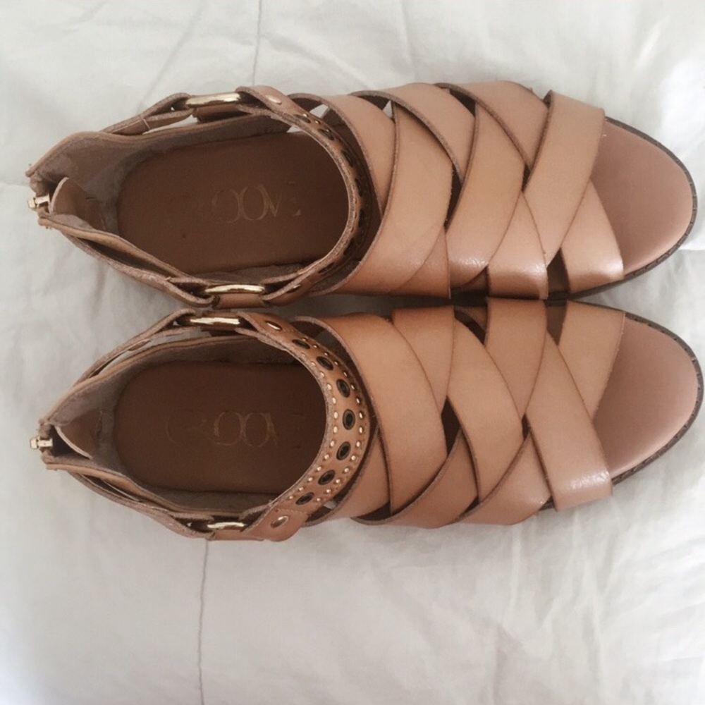 Sandals! - Picture 3 of 8